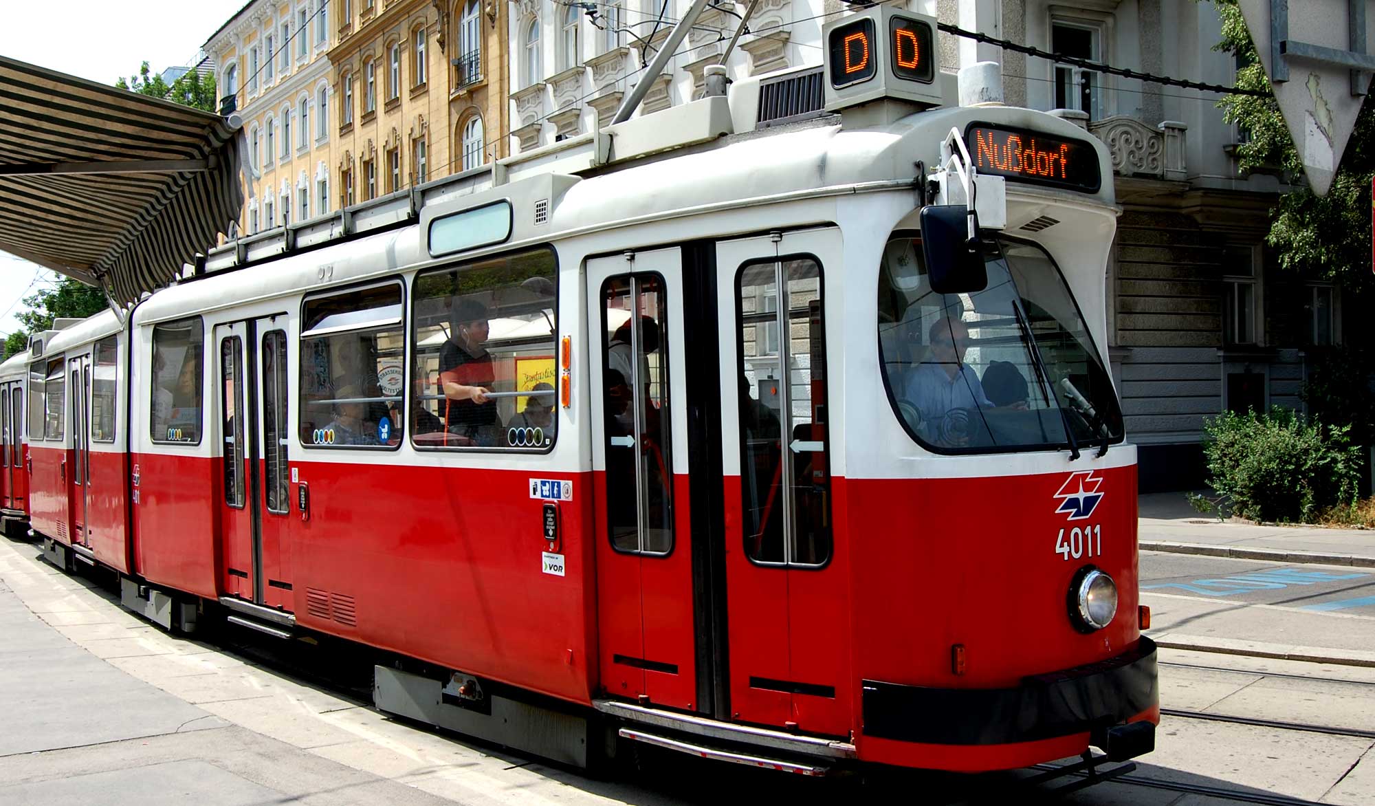 HD wallpaper: Trolley, Viena, Transport, Public, commute, cable Car, street  | Wallpaper Flare