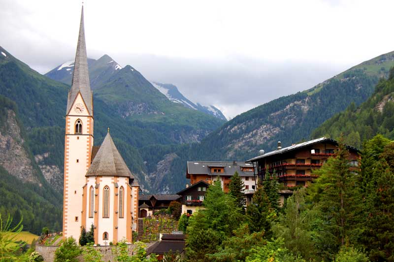 Heiligenblut in Carinthia - Discover the prettiest villages in Austria